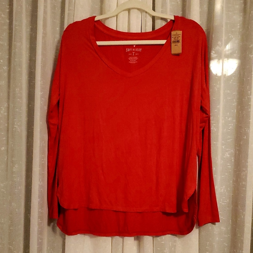 American Eagle soft & sexy T